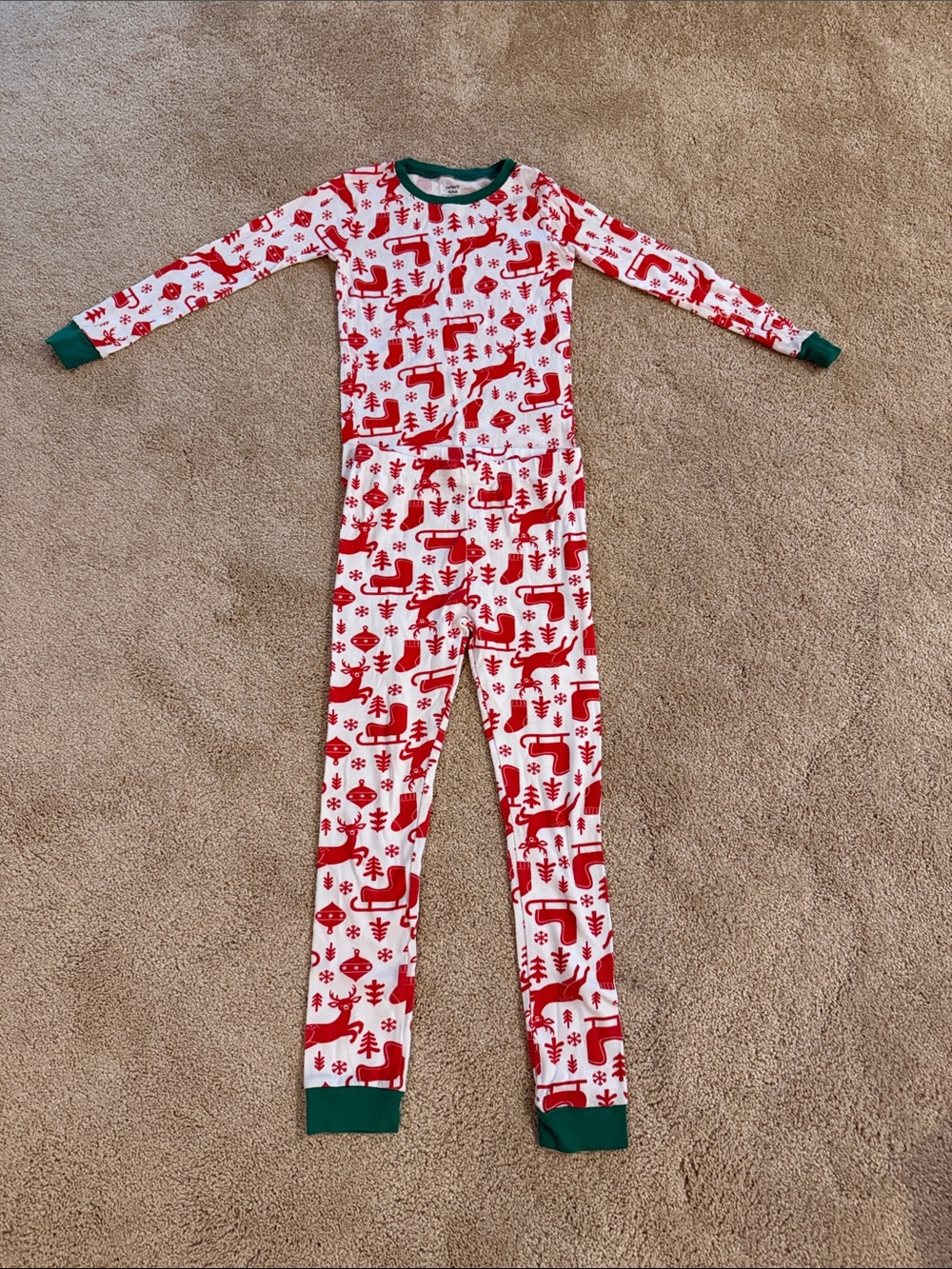 Carter's kid Red and White Reindeer Holiday Pajama Set with Green Trim. Size 8.